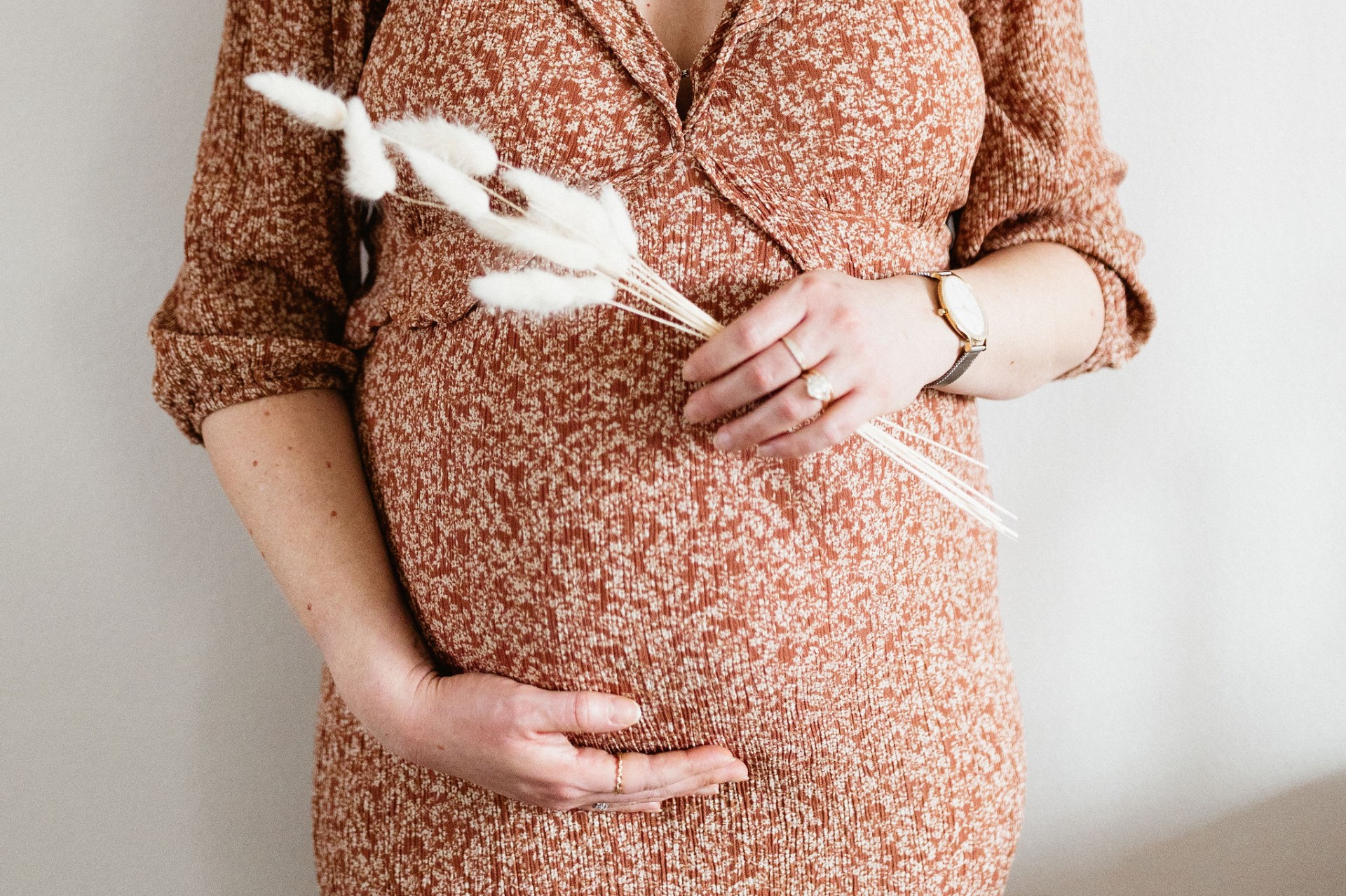 Warm lifestyle scene with expecting mother